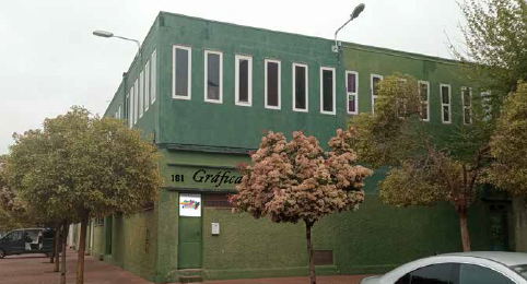Fachada de Gráficas Dito Ballesteros en Río Tajuña, fotografiada en su archivo de 2021